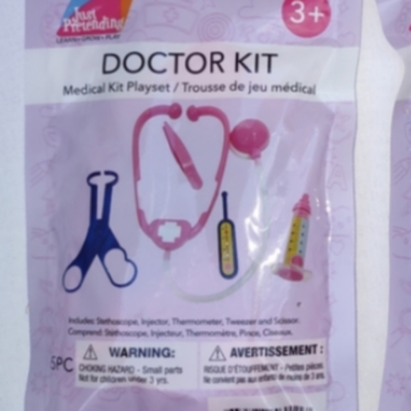Doctor in Training Set Learn Exploration Imagination Play Toy Dentist Nurse - Picture 3 of 12